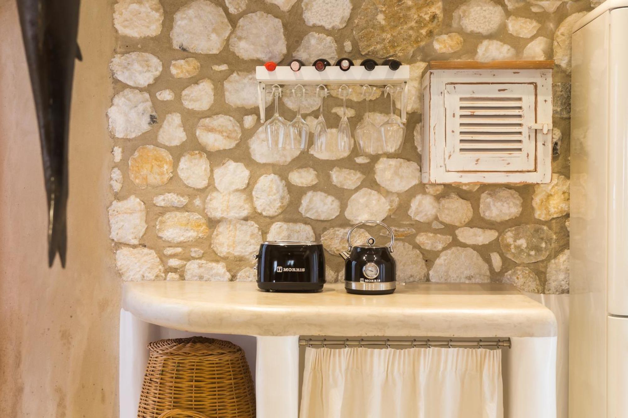 Kallos Villas & Suites Naxos City Стая снимка